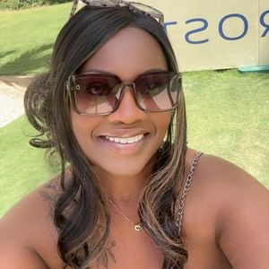 Meet your Posher, Tara